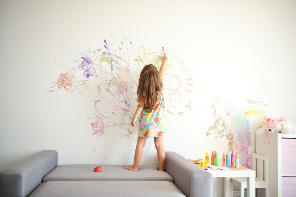girl paint on wall
